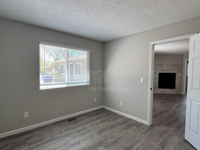 Building Photo - 2458 E Willamette Ave