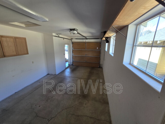 Building Photo - 11136 Desert Sky Loop