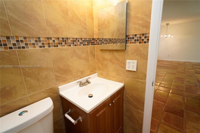 Building Photo - 15402 SW 85th Terrace