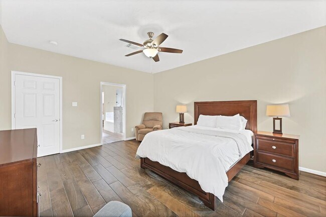 Building Photo - 31406 Capella Cir
