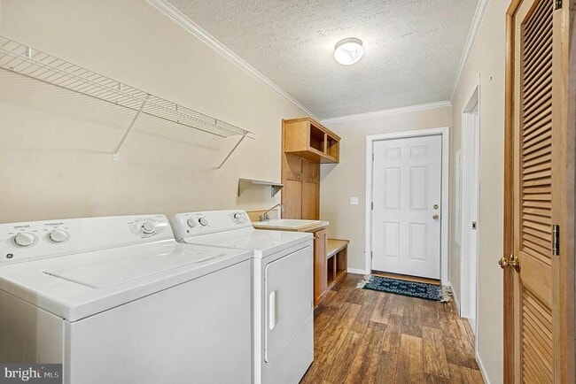 Building Photo - 24076 Zachary Taylor Hwy