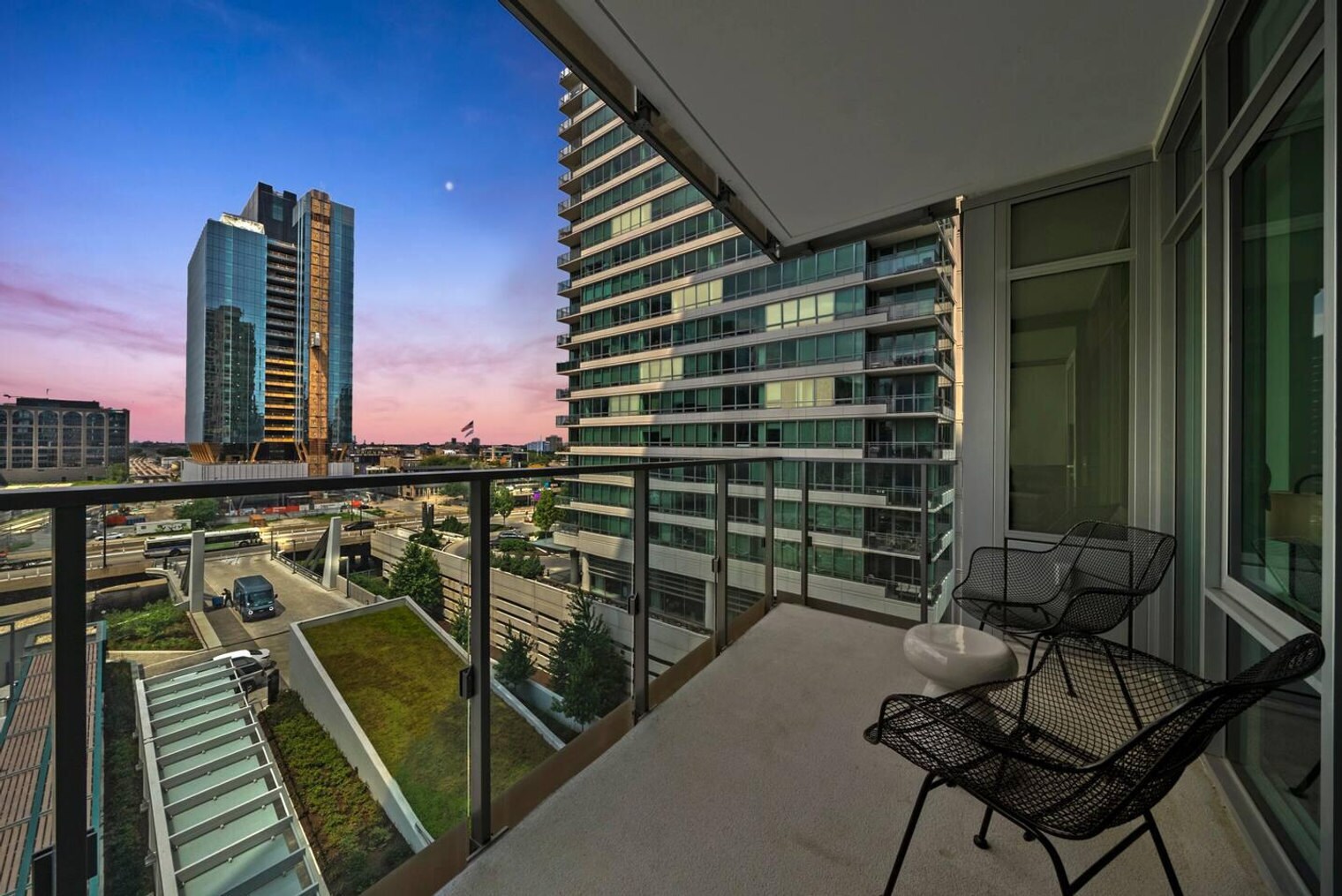 Building Photo - 326 N Union Ave