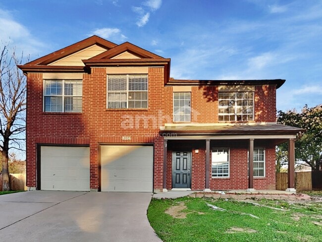 Building Photo - 3104 Pinehurst Ct