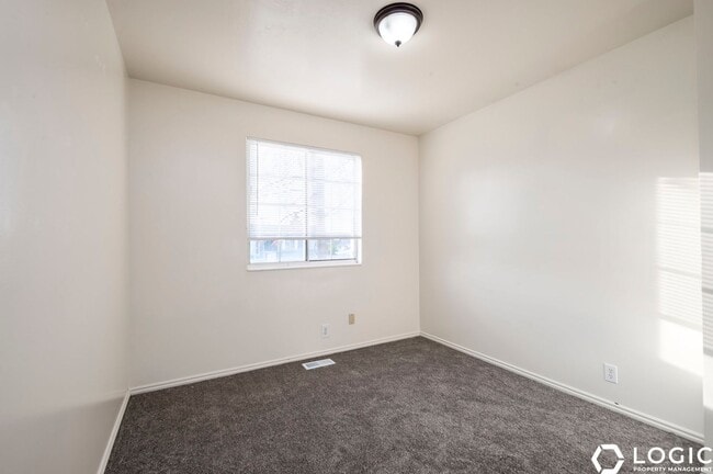 Building Photo - Great Home in Excellent Location!