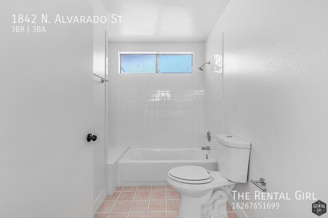 Building Photo - 1842 N Alvarado St