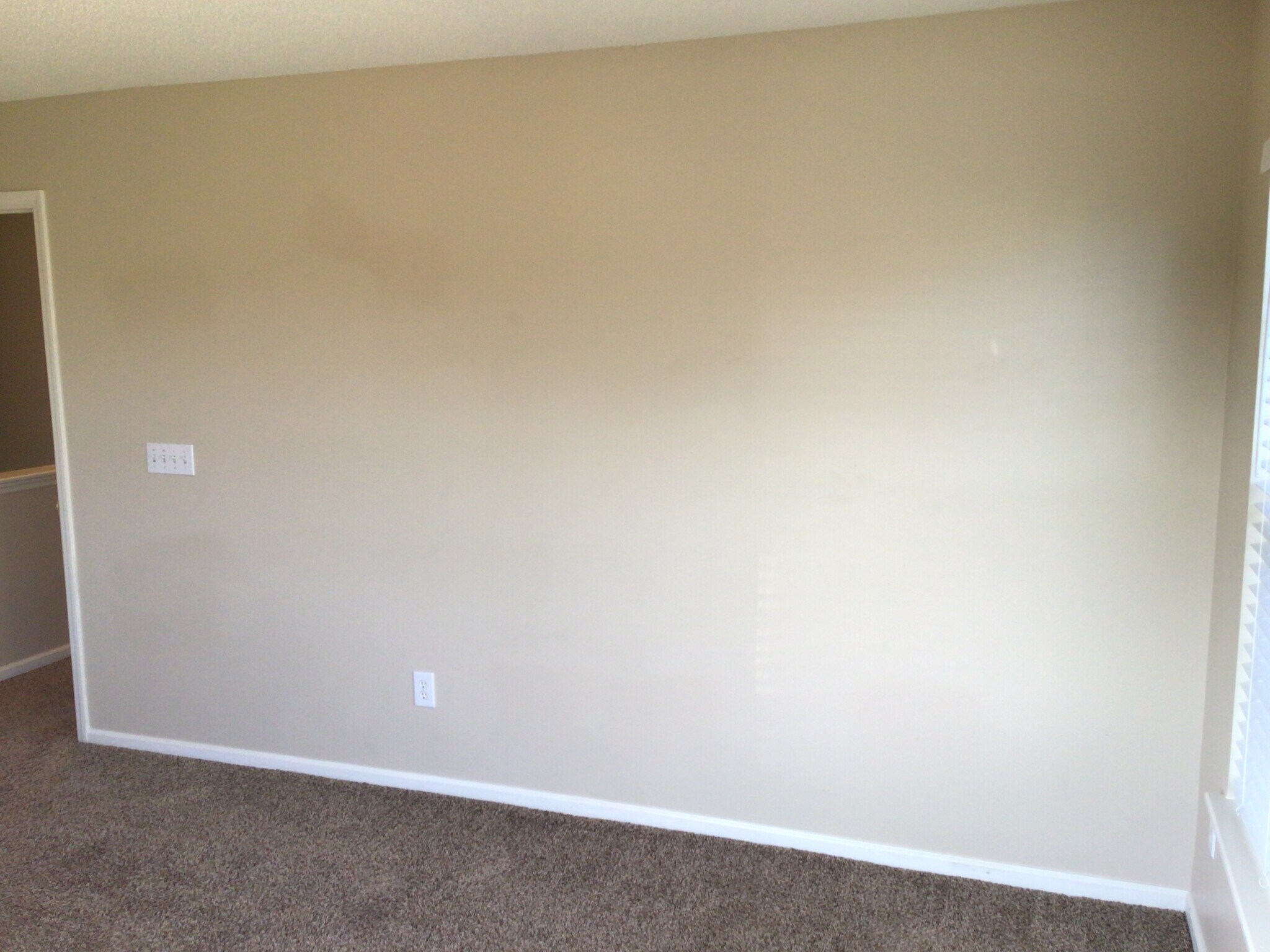 Building Photo - 103 Lakewood Dr