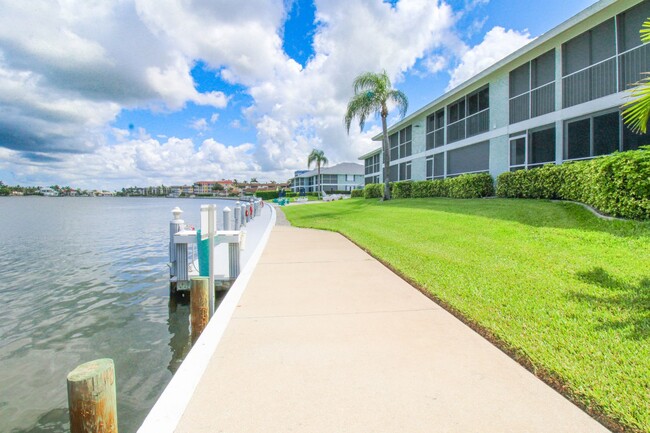 Building Photo - ** SMOKEHOUSE BAY OF MARCO ** 2/2 SEASONAL...