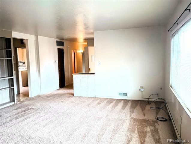 Building Photo - 1927 Alpine Dr