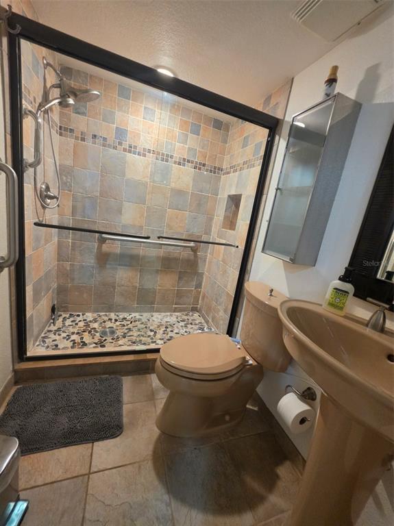 Building Photo - 6295 Bahia Del Mar Cir