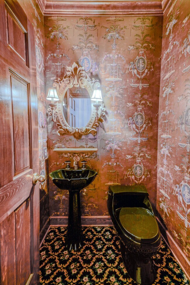 Building Photo - 107 Geers Ct