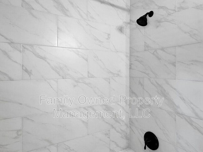 Building Photo - 2640 Orchid Ave