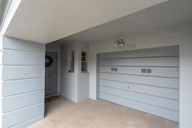 Building Photo - 8236 Brentwood Rd