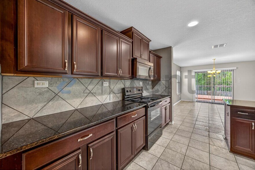 Building Photo - 7614 Heavenly Arbor