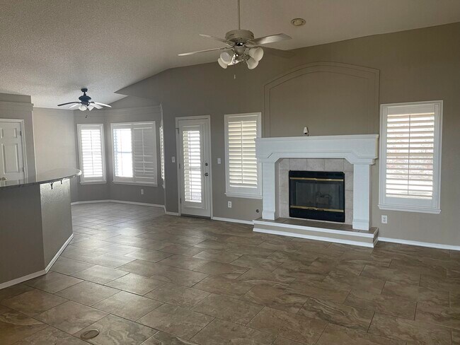 Building Photo - 1416 Black Ridge Dr