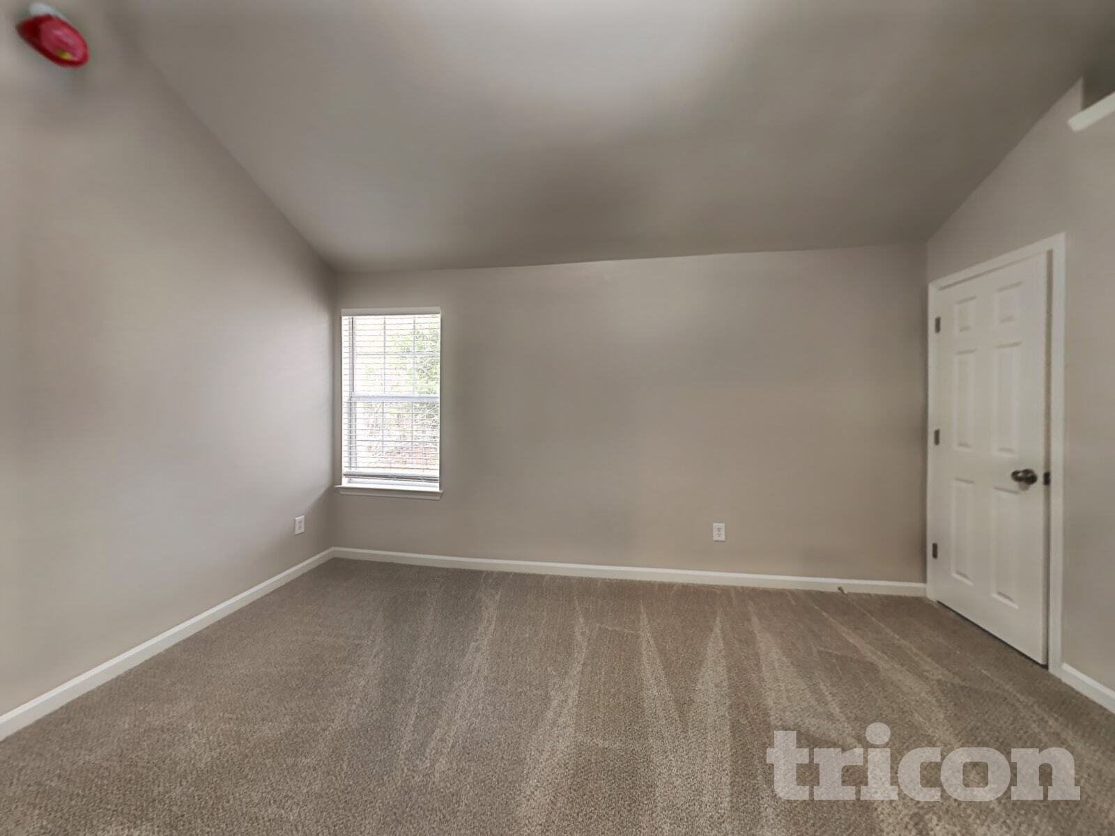 Building Photo - 128 Hidden Creek Dr