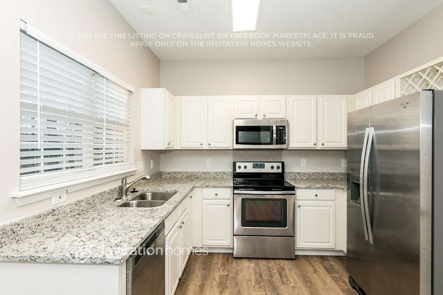 Building Photo - 7140 Duchamp Dr