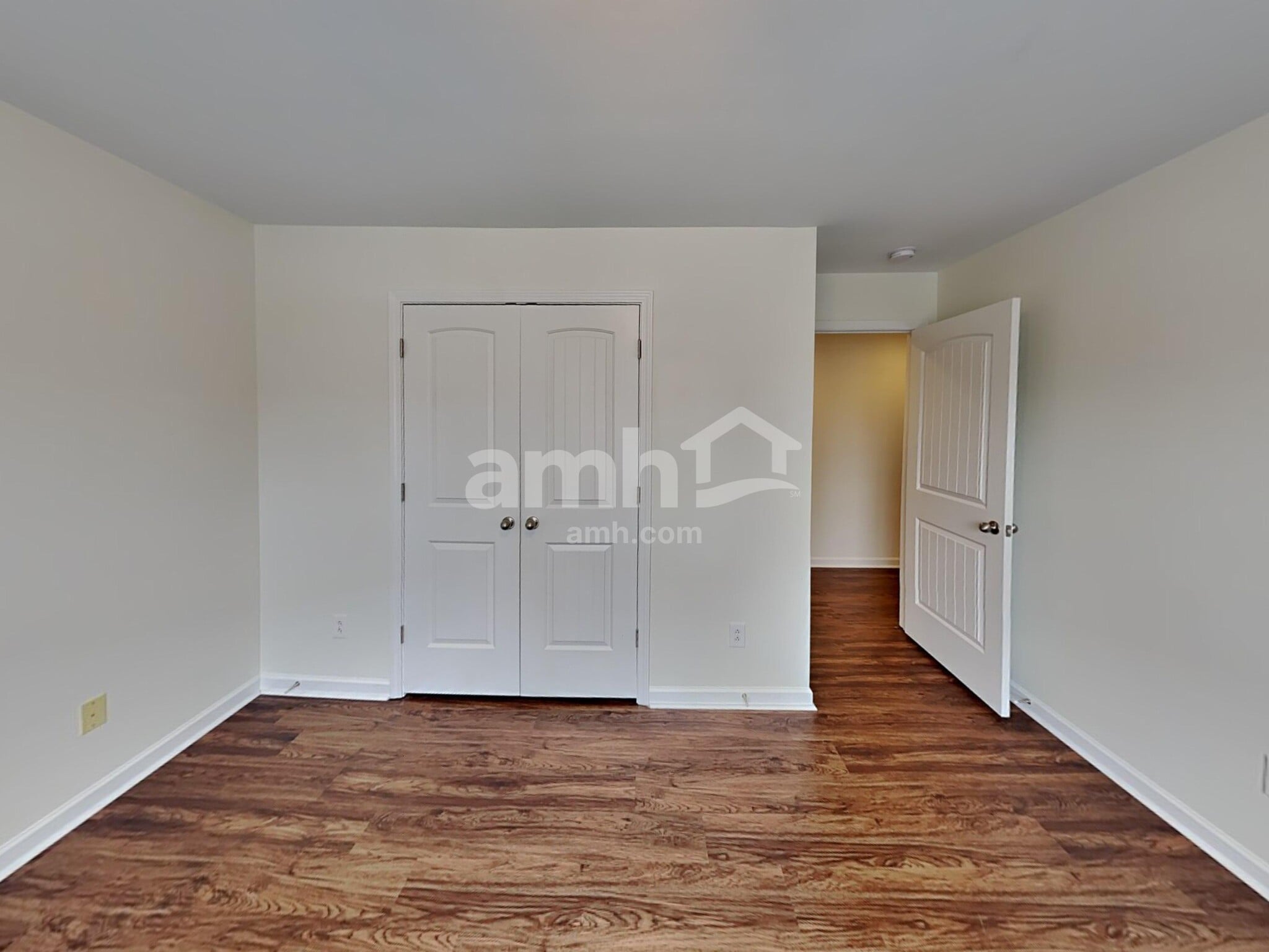 Building Photo - 3318 Diamond Ct