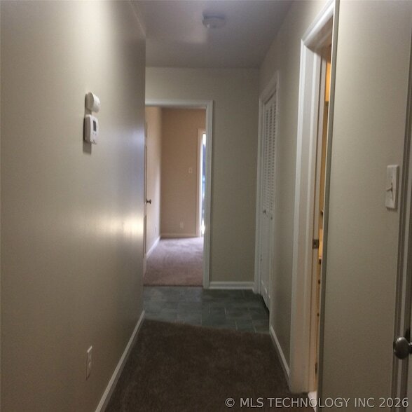 Building Photo - 4912 S Knoxville Pl