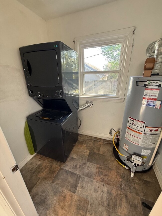 Building Photo - 5 Beverly Heights