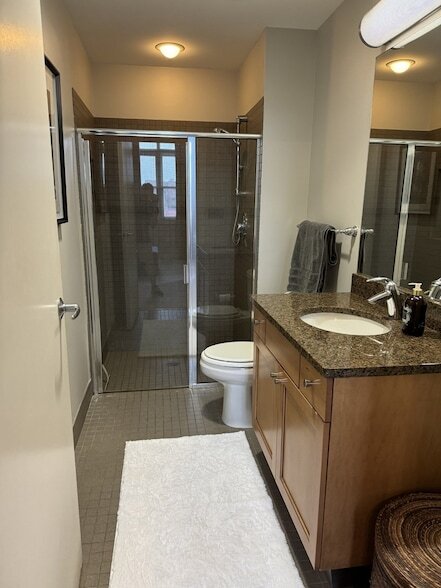 Building Photo - 10 S Dunton Ave