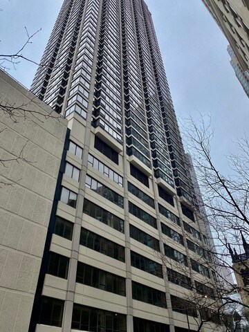 Building Photo - 30 E Huron St