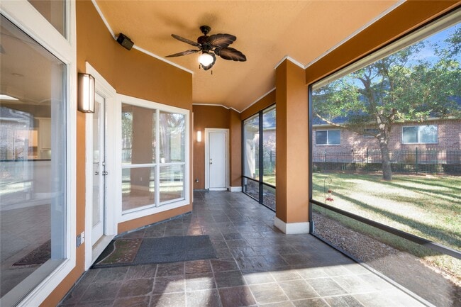 Building Photo - 60 Fairfield Dr