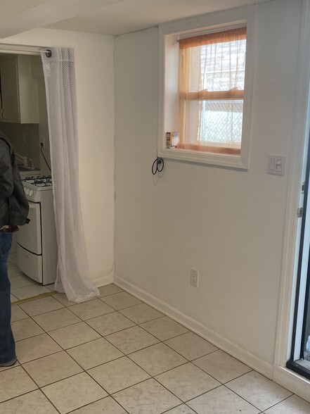 Building Photo - 9022 70th Dr