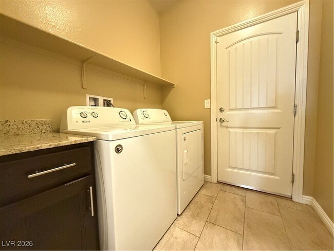 Building Photo - 6166 Allen Cove Ct