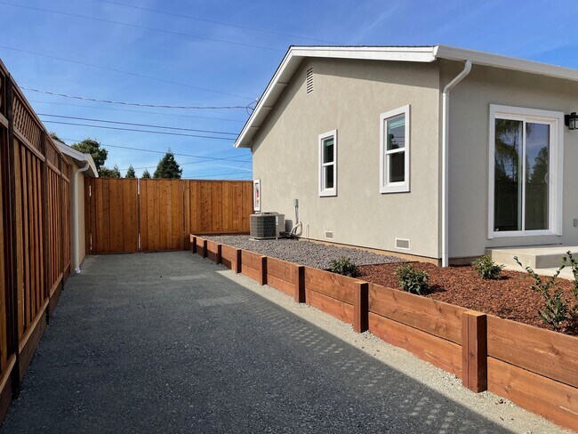 Building Photo - 3500 Concord Blvd