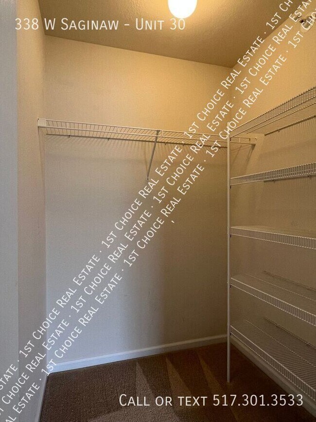 Building Photo - 338 W Saginaw-Unit 30