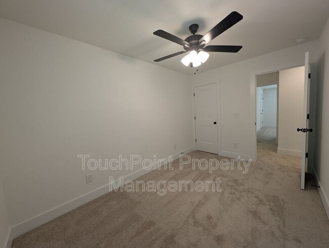 Building Photo - 1413 Arden Ave