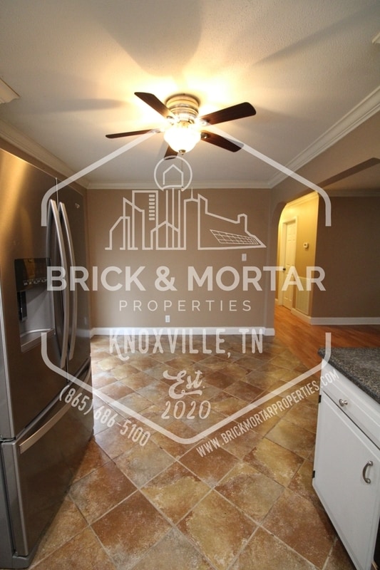 Building Photo - 1400 Mt Vista Dr