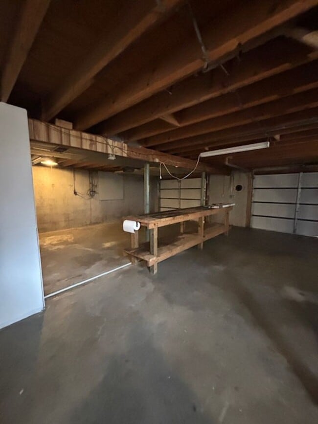 Building Photo - 891 Hill St