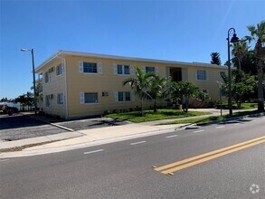Building Photo - 1605 Pass a Grille Way