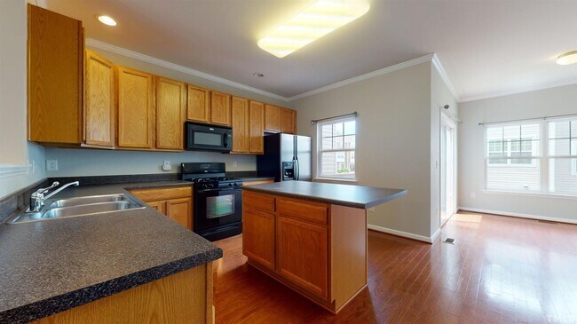 Building Photo - 113 Darley Dale Loop - Bev Roberts Rentals...