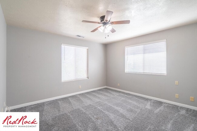 Building Photo - 3 Bedroom Home with Red Rock Views and Community Pool