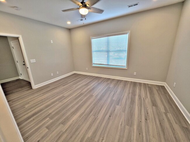 Building Photo - 3BR/2.5BA Townhouse Priceville/Decatur