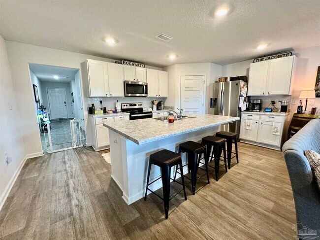 Building Photo - 7569 Steeplechase Blvd