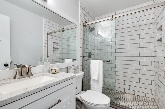 Building Photo - 13155 Chadwick Ct