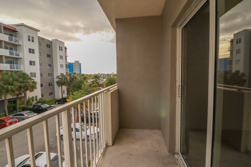 Building Photo - 11050 SW 196th St