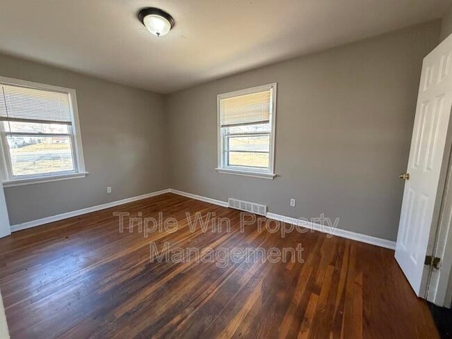 Building Photo - 1110 Jennings Station Rd