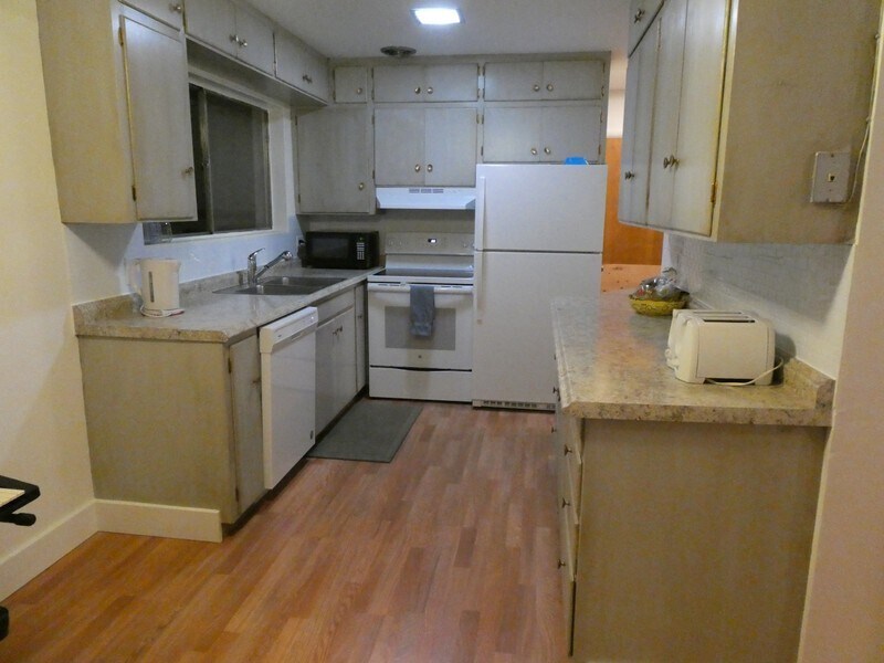 Building Photo - 790 S 400 E