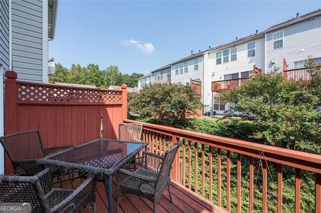 Building Photo - 1369 Thornborough Dr