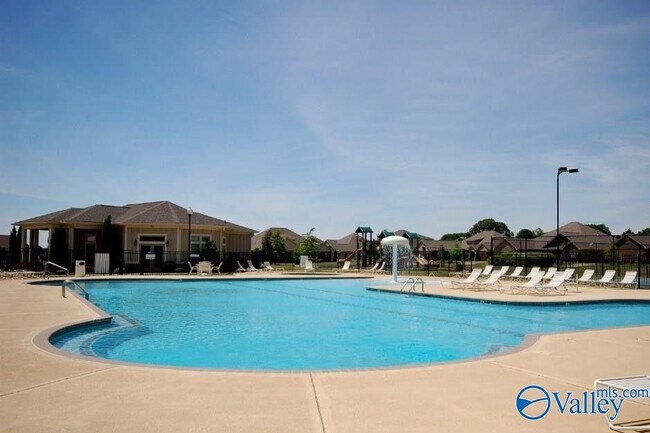 Building Photo - 109 Woodsbrook Pl SW