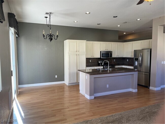 Building Photo - 1028 Plentywood Pl