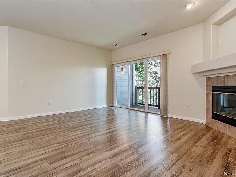 Building Photo - 7459 S Alkire St