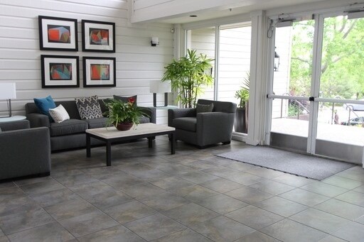 Building Photo - EPIC REA: Condo w/Parking & Community Pool close to BART & schools