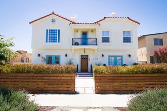Building Photo - 3013 Somerset Dr