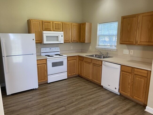Building Photo - COMING SOON!!!  3 Bed Ranch in Monroe!