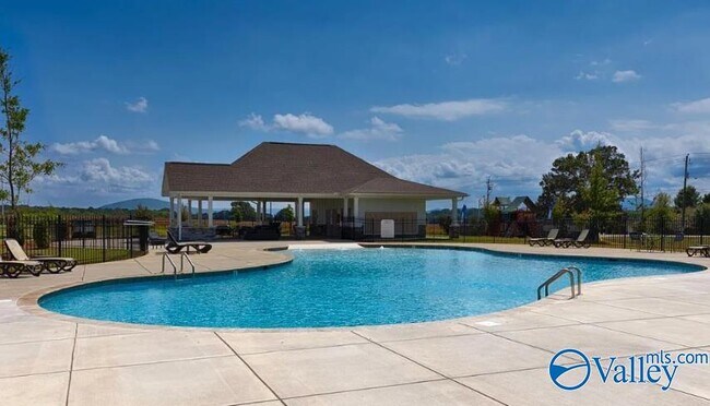 Building Photo - 336 Jackson Pt Cir